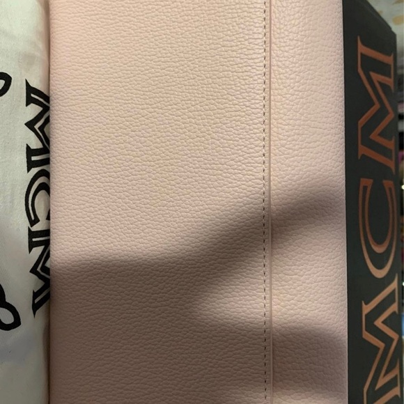 MCM crossbody - Picture 2 of 4